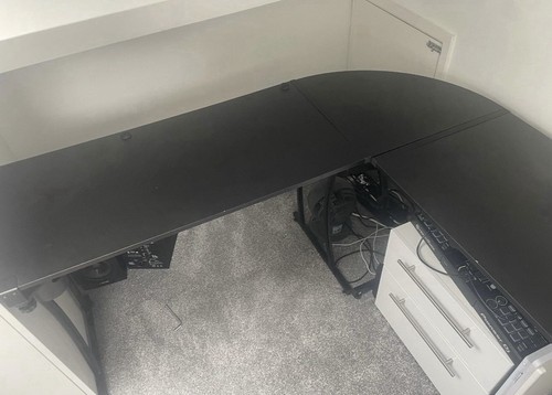 Large black corner - black, –