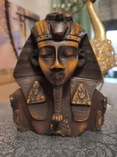 King Tut Tutankhamum Statue