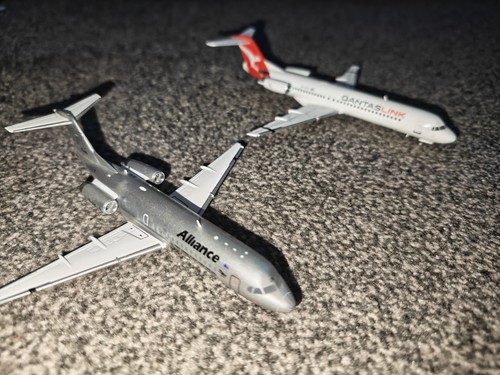 Selling pair fokker 100 - as,