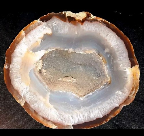 Huge geode quartz - geode, half