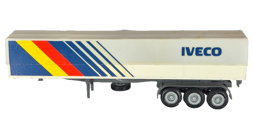 Scale iveco van - 1/50, semi