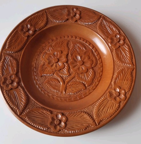 Carved wooden plate with - carved, 3d