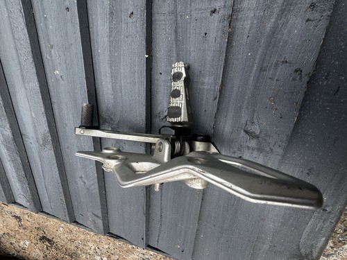 Bmw r1200rs footpeg hangers - bmw,