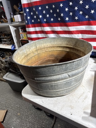 Large round vintage galvanised - round,