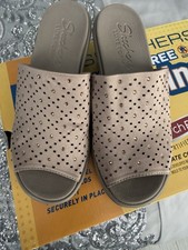 Skechers Luxe Foam Sandles