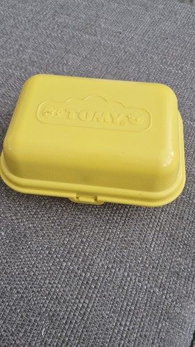 Tomy hide and squeak - tomy,