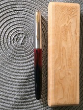 Parker Frontier Fountain Pen. Lovely Marble Pattern Body