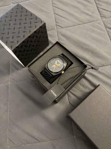Collectible nixon metallica - collectible,