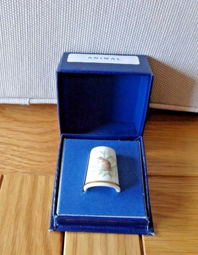 Royal worcester thimble - royal,