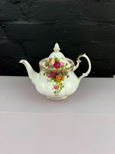 Royal albert old - old, roses