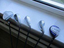 SET OF 5 SLAZENGER JUNIOR GOLF CLUB Irons & Putter & Wood - Suit 48"-54" Height