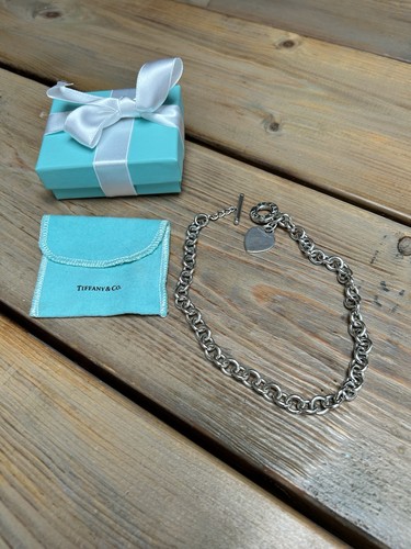 Tiffany return to - &,
