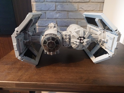Lego brickvault tie bomber - lego,