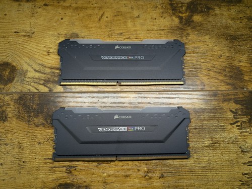Corsair vengeance rgb pro 16gb - rgb,