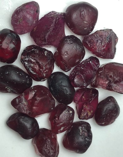 Natural rhodolite garnet - 59, ct