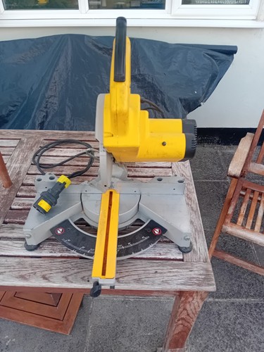 Dewalt cross cut mitre 110v - dewalt,