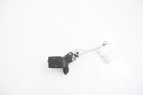 Front brake pump brake pump