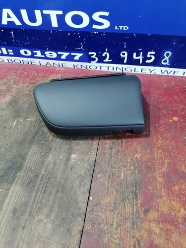Honda jazz 2023 glove box - honda,