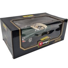 Bburago Jaguar E Cabriolet 1961 Diecast Model Car 1:18 Scale