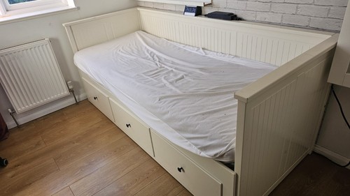 Extendable bed with - bed, two