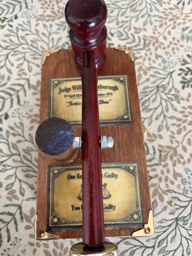The magic gavel - gavel, perfect