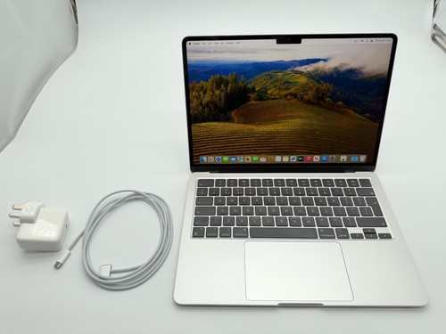 Apple macbook air m3 - 13.6",