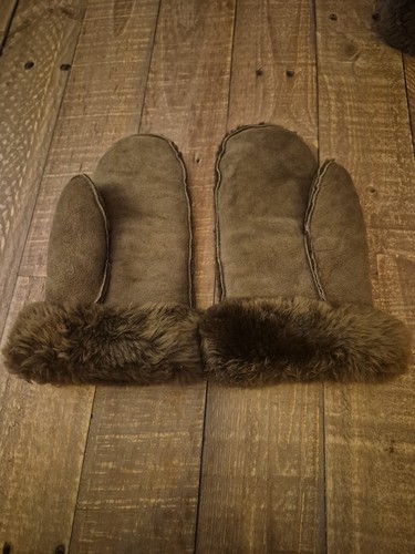 Ladies sheepskin mittens - sheepskin,
