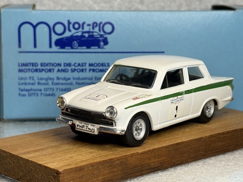 Motor pro ford lotus - 1:43,