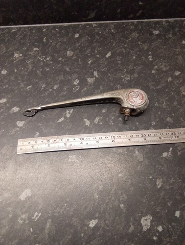 Morris minor bonnet badge with - minor,