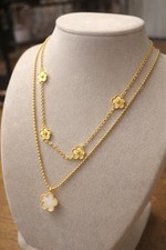 Two Layered Gold Clover