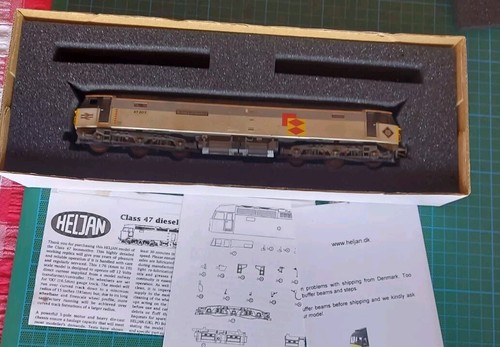 Heljan class 207 old - 207,