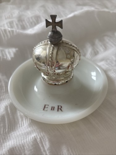 Queen elizabeth dish - dish, 2.6.1953