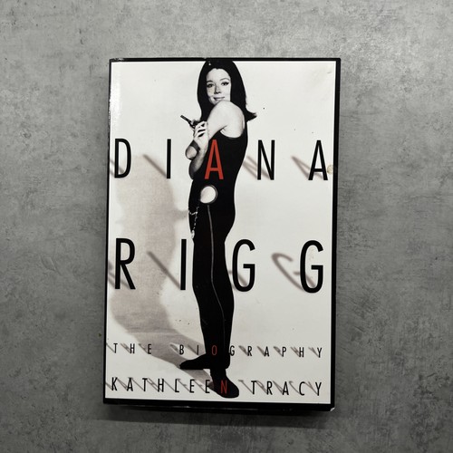 Diana rigg the biography - diana,