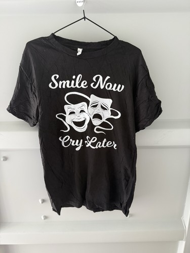 Vintage black smile - black, now