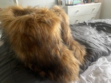 Khaki faux fur yeti boots winter boots size 5