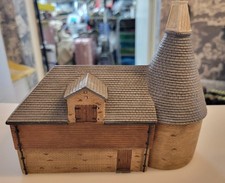 Hornby Skaledale Oast House