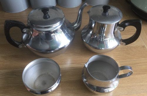 Tea pot hot water - water,
