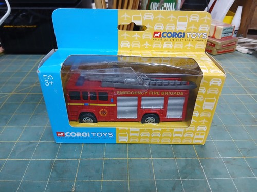 Corgi toys ty87102 - corgi, engine