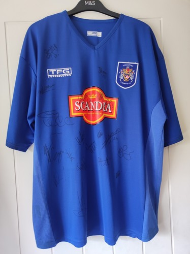 Stockport county signed home - stockport,