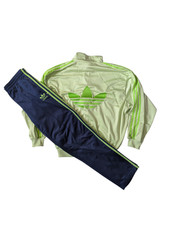 VTG Adidas 90s BIG LOGO