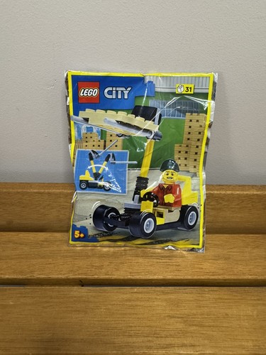 Lego city forklift - driver, with