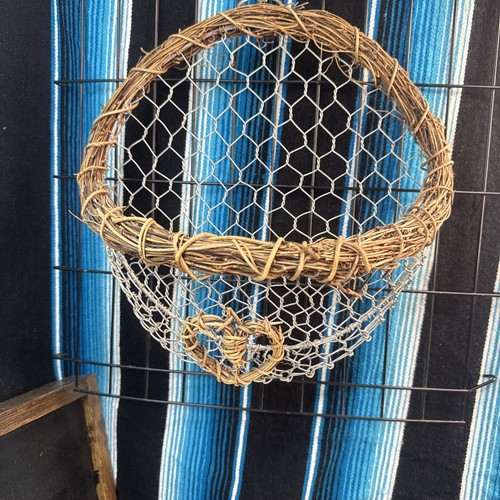 Chicken wire twig wall pocket - chicken,