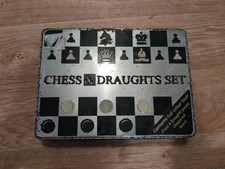 VINTAGE CHESS AND DRAUGHTS SET