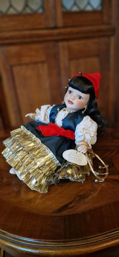 Gypsy sitting leonardo - gypsy,