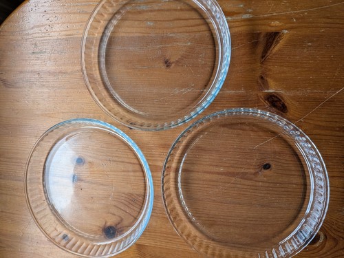 Pyrex 24cm glass flan dishes - pyrex,