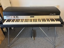 Rhodes piano stage - 1,