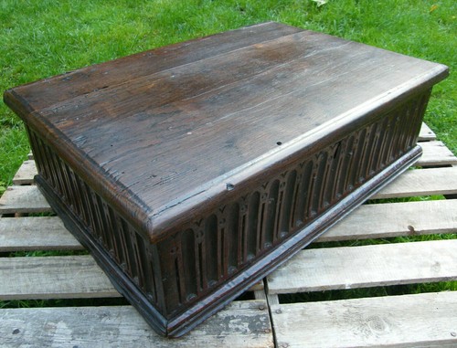Large antique carved oak - antique,