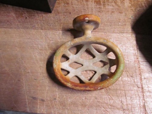 Vintage cast iron soap dish - cast,