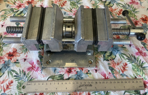Twin lock double head vise - twin,