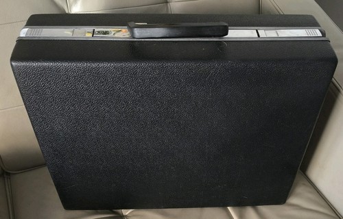 Vintage samsonite hard shell - samsonite,